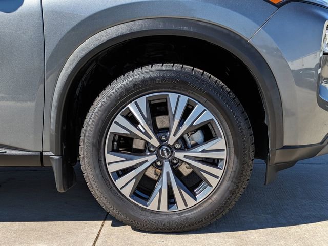Used 2023 Nissan Rogue SV image 12