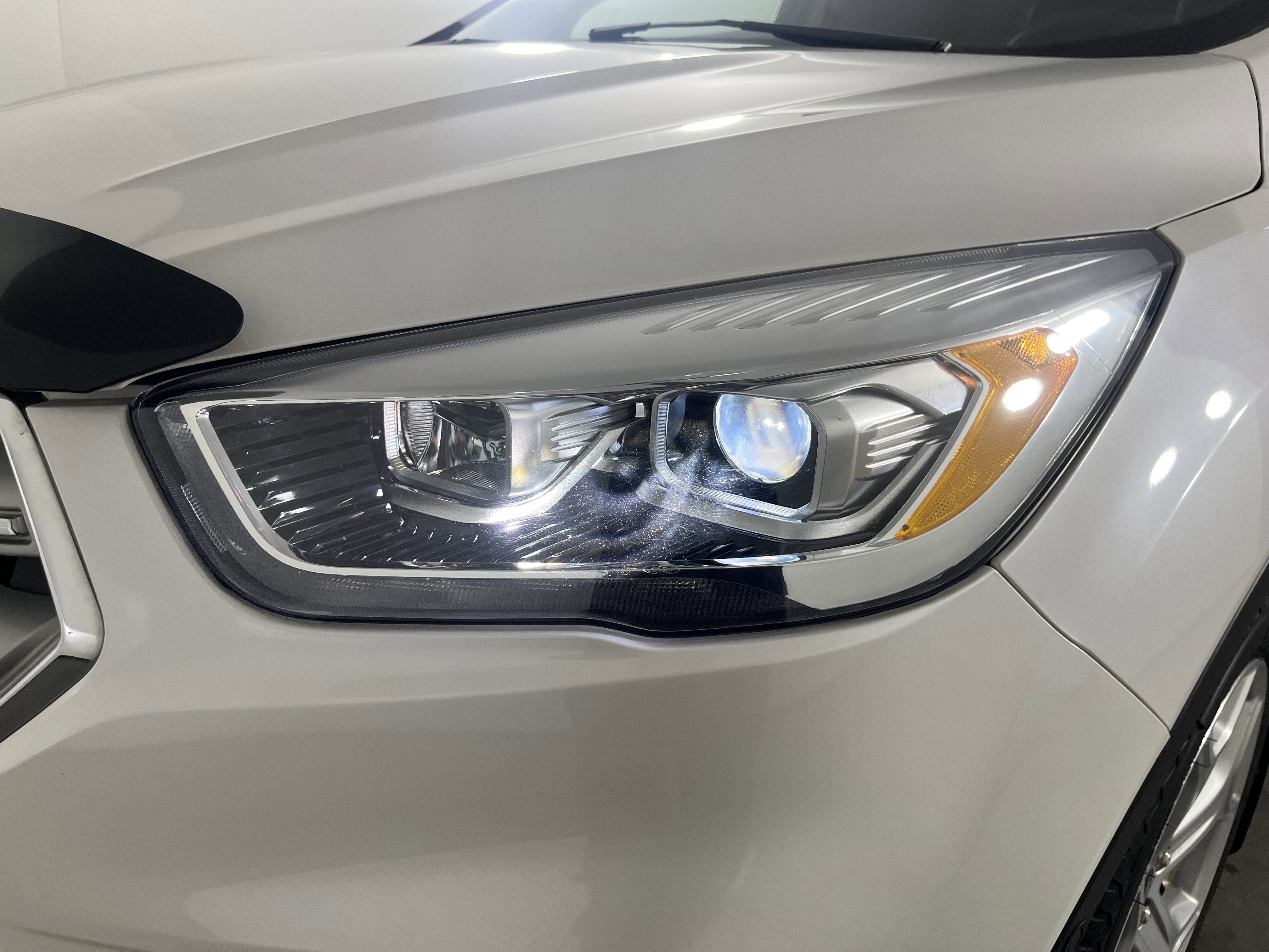 Used 2019 Ford Escape Titanium image 26