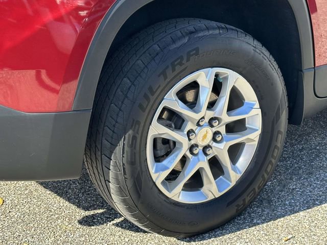 Used 2020 Chevrolet Traverse LT w/ Driver Confidence II Package image 30