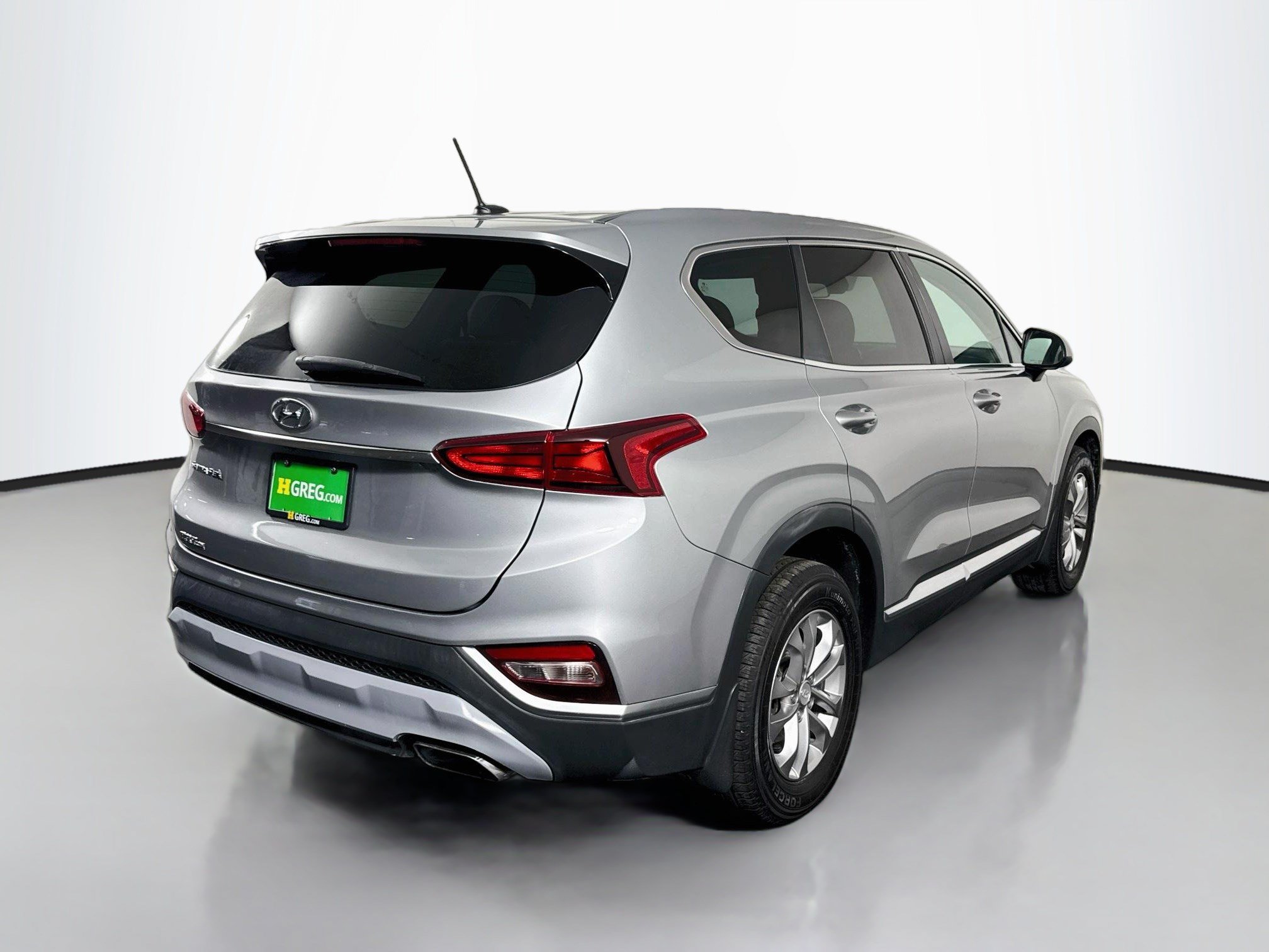 Used 2020 Hyundai Santa Fe SE FWD image 10