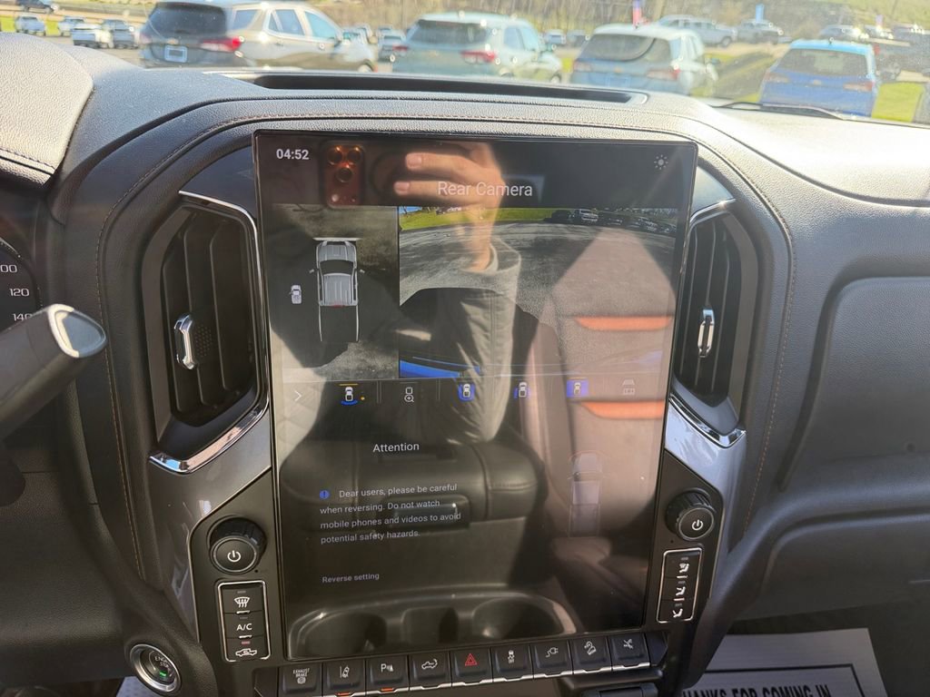 Used 2021 GMC Sierra 2500 AT4 w/ AT4 Premium Plus Package image 18