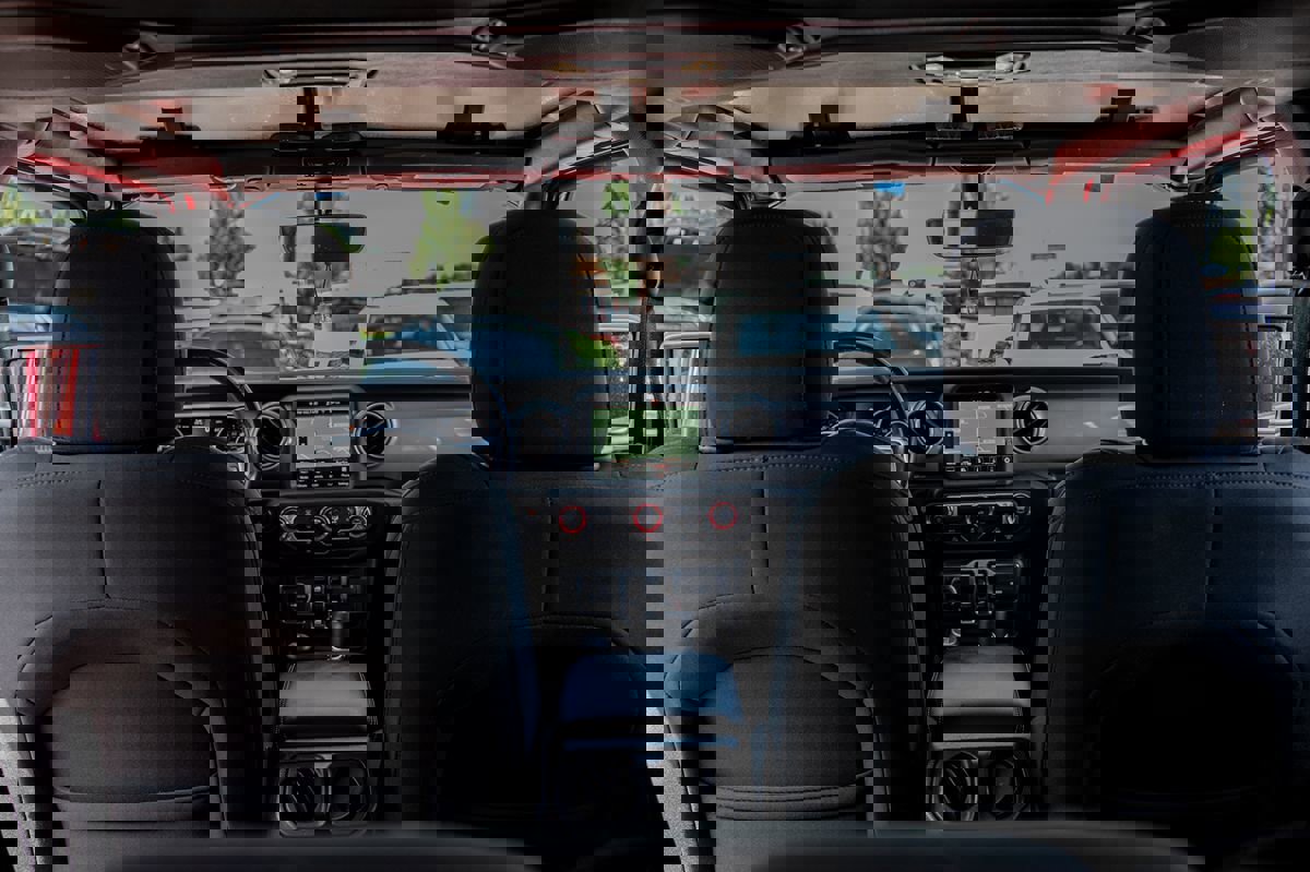 Used 2021 Jeep Wrangler Unlimited Sahara w/ Uconnect 4C Nav & Sound Group image 30