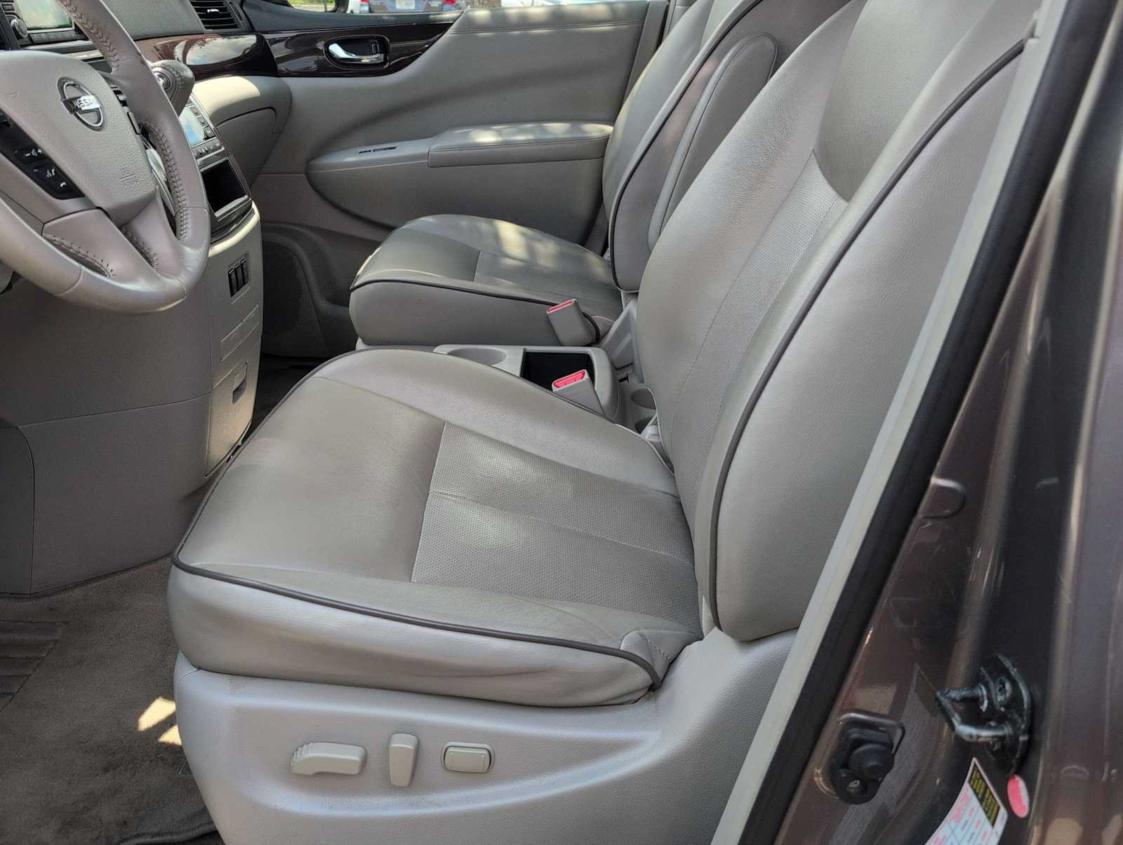 Used 2015 Nissan Quest SL FWD image 16
