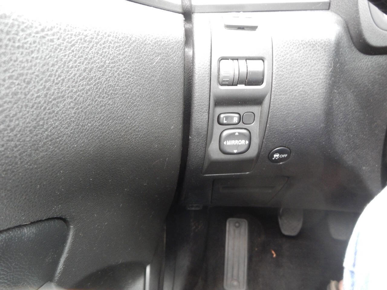 Used 2011 Subaru Forester 2.5X Premium w/ All-Weather Pkg image 45