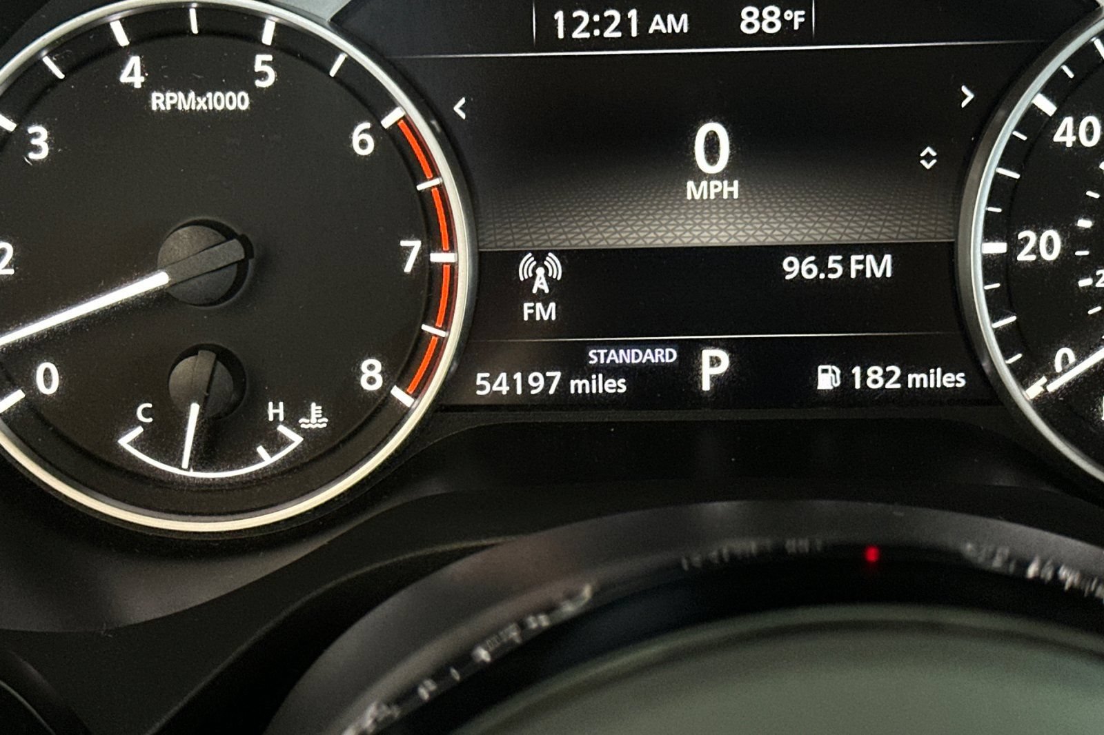 Used 2023 Nissan Rogue SV FWD image 34