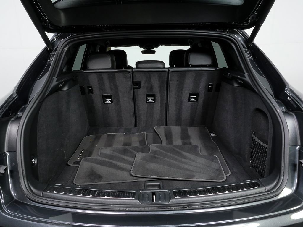 Certified 2020 Porsche Macan image 31