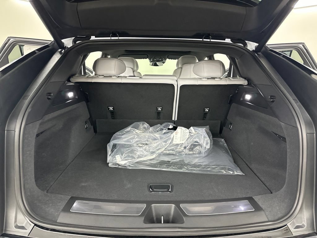New 2026 Cadillac Lyriq Luxury AWD/4WD image 25