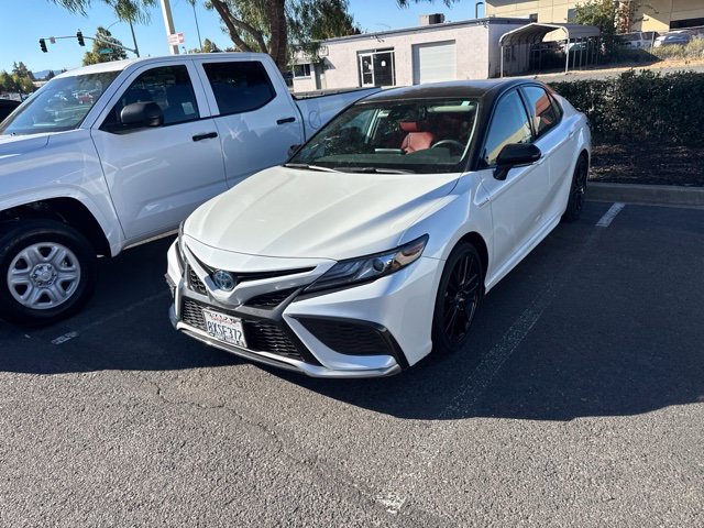 Used 2021 Toyota Camry XSE FWD image 11