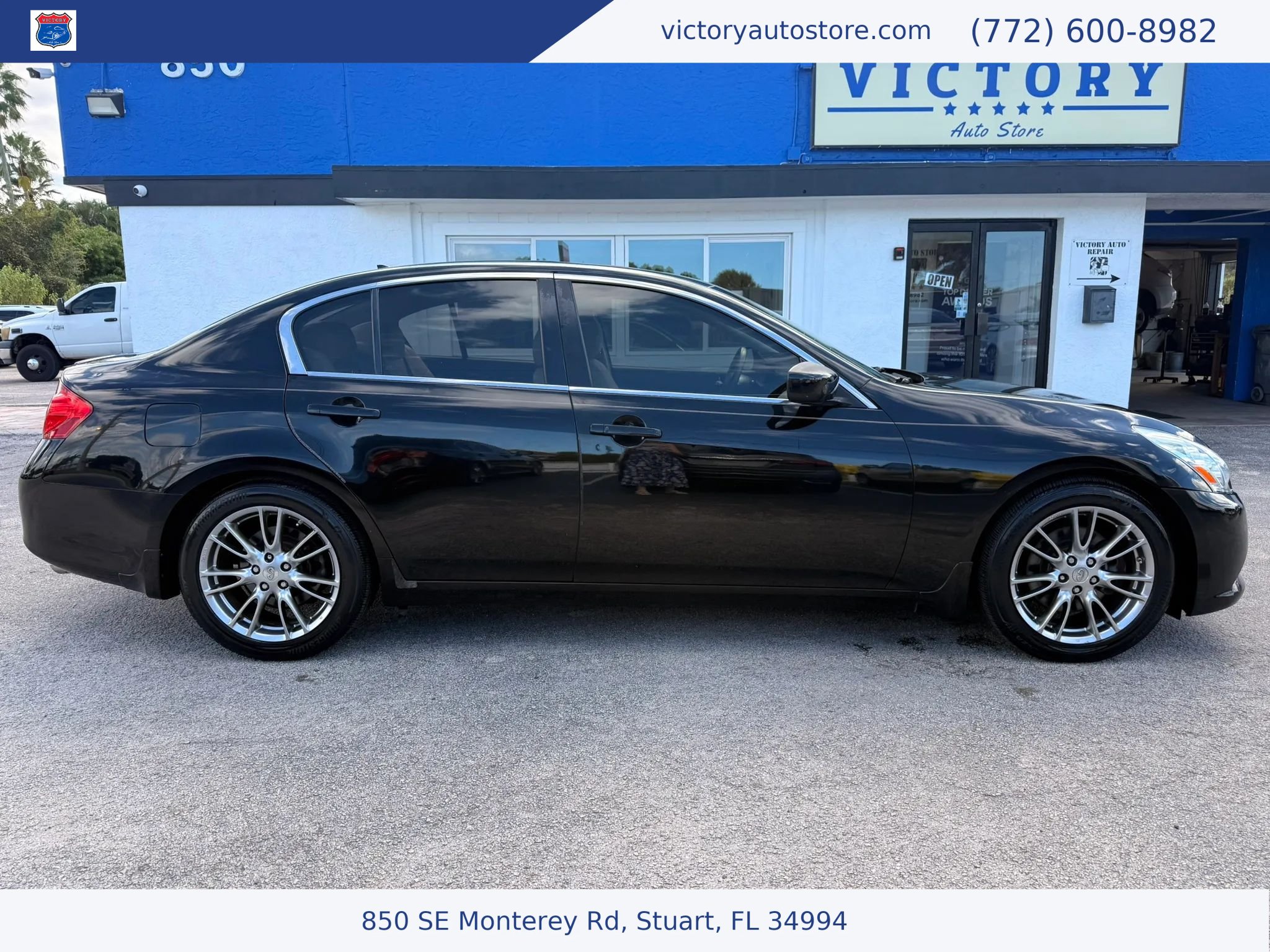 Used 2011 INFINITI G37 Journey w/ Premium Pkg RWD image 12