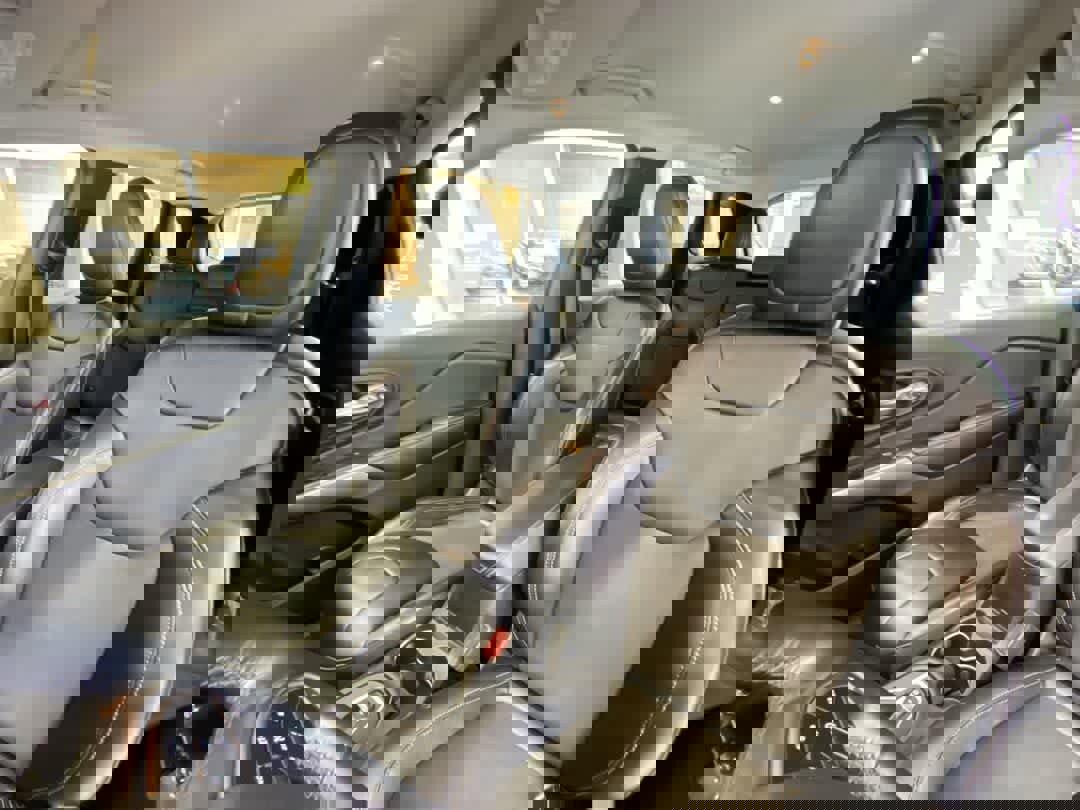 Used 2019 Jeep Cherokee Latitude Plus image 14