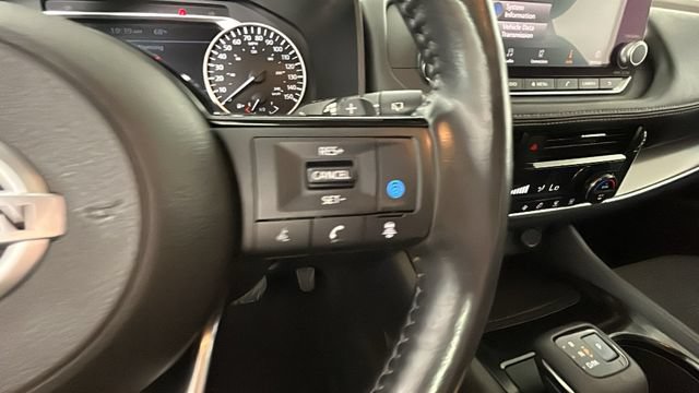 Used 2021 Nissan Rogue SV FWD image 17