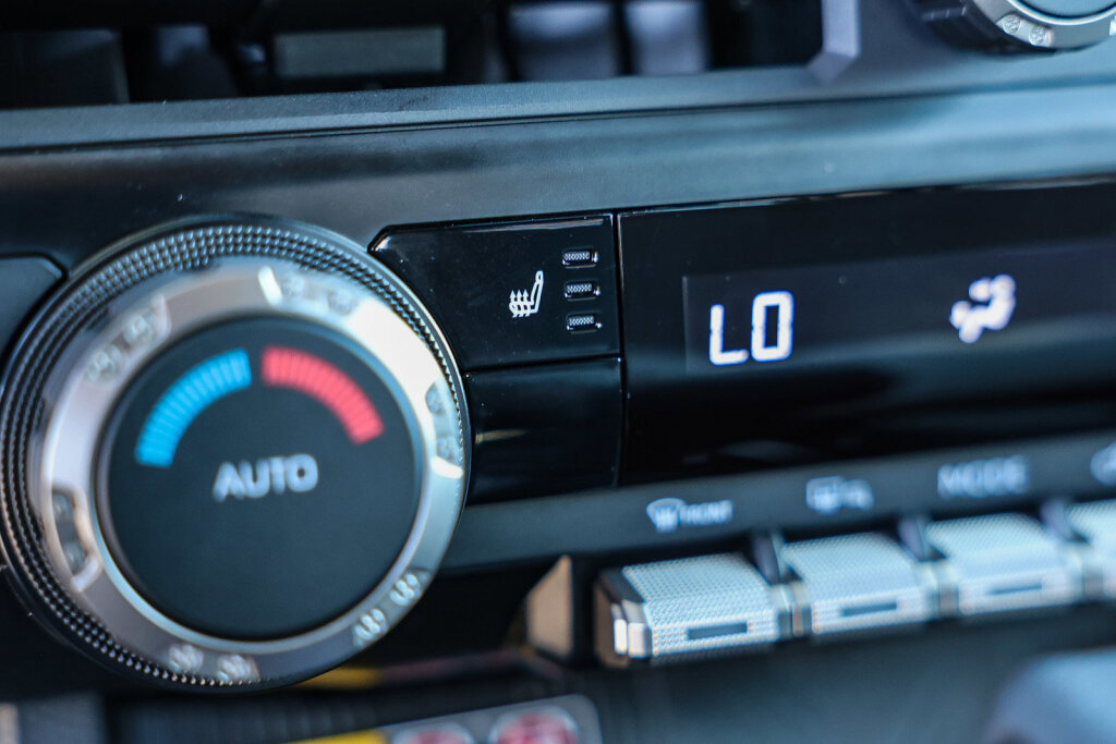 Certified 2025 Toyota Tacoma TRD Off-Road w/ TRD Off Road Upgrade Package image 17