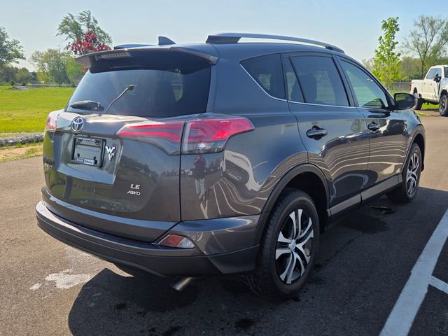 Used 2016 Toyota RAV4 LE AWD/4WD image 8