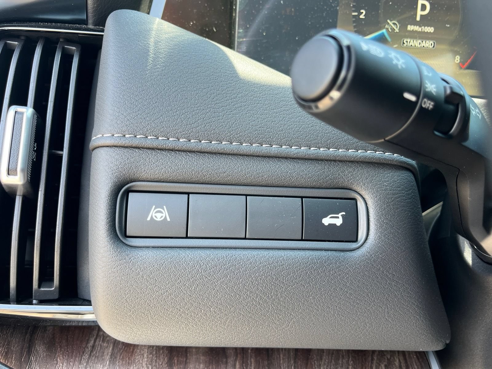 New 2026 Nissan Armada Platinum AWD/4WD image 28