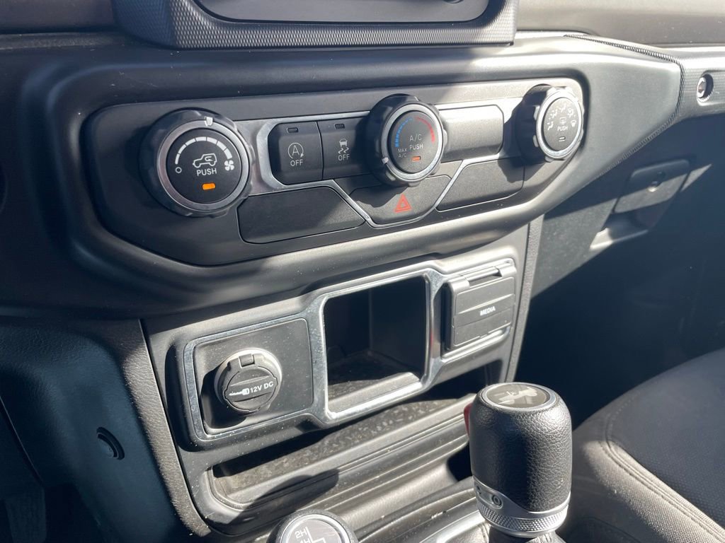 Used 2021 Jeep Wrangler Unlimited Sport image 17