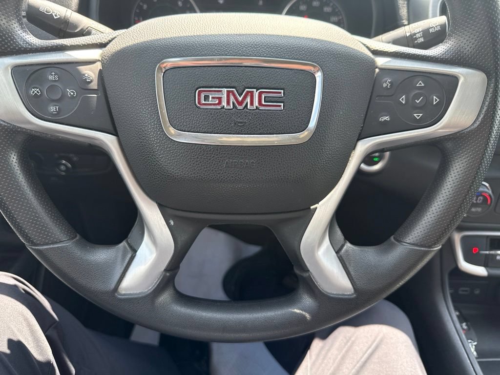 Used 2024 GMC Terrain SLE w/ Driver Convenience Package FWD image 13