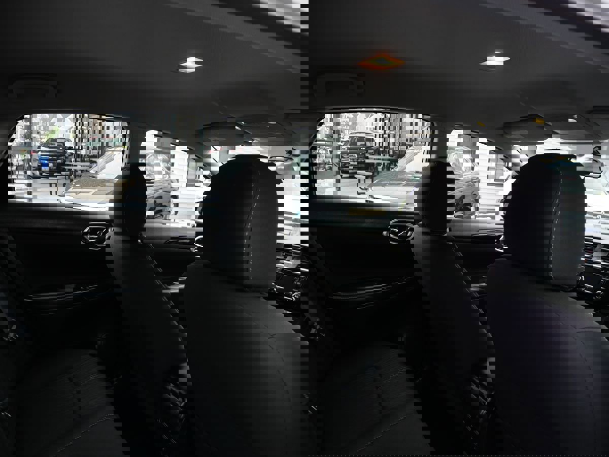 Used 2018 Nissan Sentra SV image 24