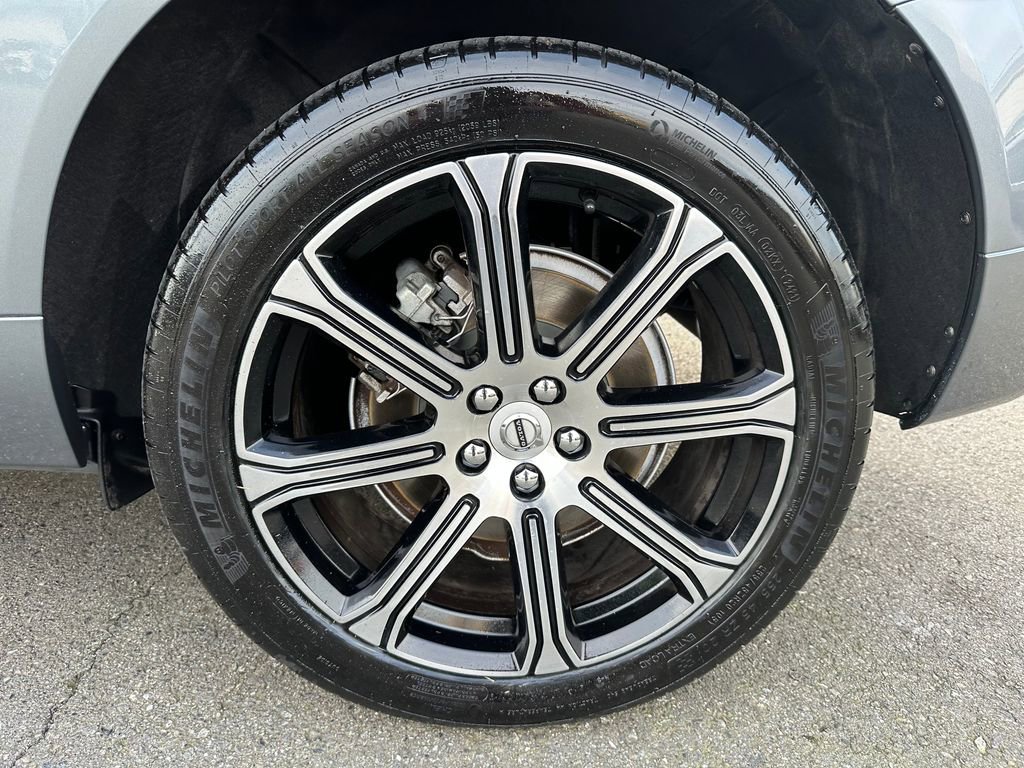 Used 2019 Volvo XC60 T8 Inscription w/ Advanced Package AWD/4WD image 7