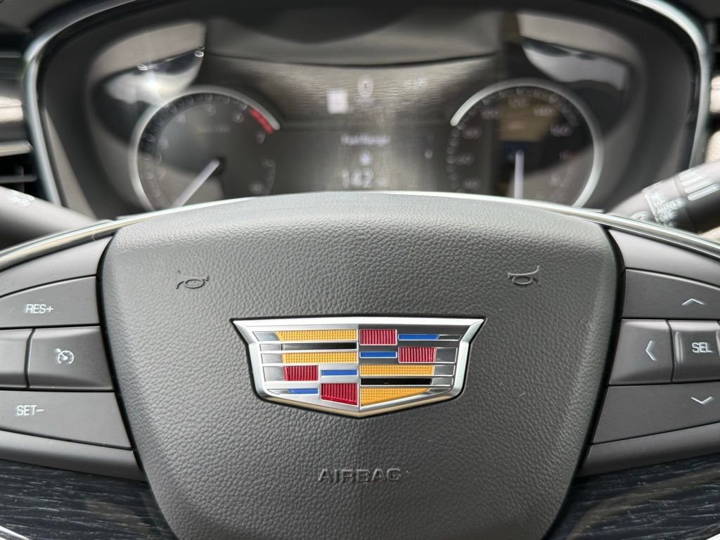 Certified 2025 Cadillac XT5 Premium Luxury w/ LPO, Floor Liner Package AWD/4WD image 28