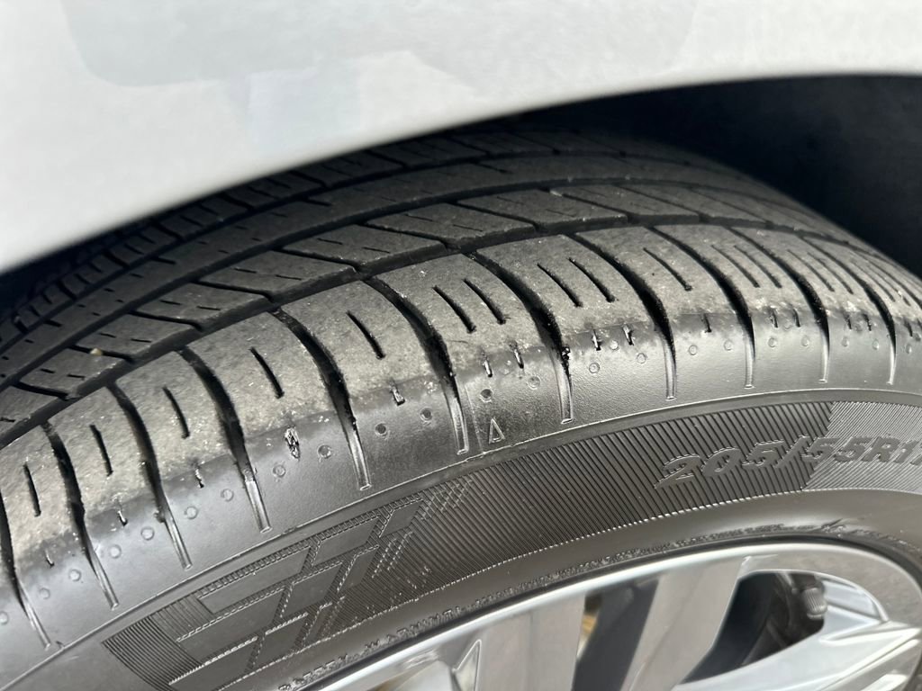 Used 2024 Volkswagen Jetta SE image 16