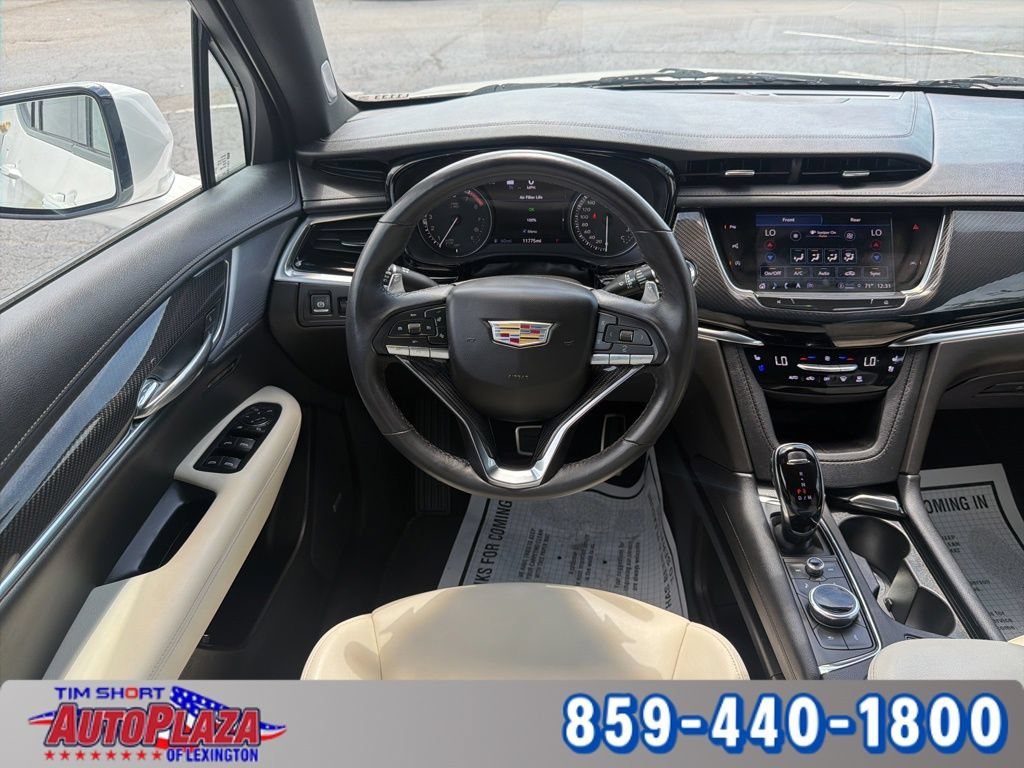 Used 2024 Cadillac XT6 Sport w/ Technology Package AWD/4WD image 2