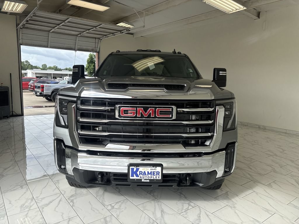 New 2026 GMC Sierra 3500 SLE w/ SLE Value Package AWD/4WD image 3