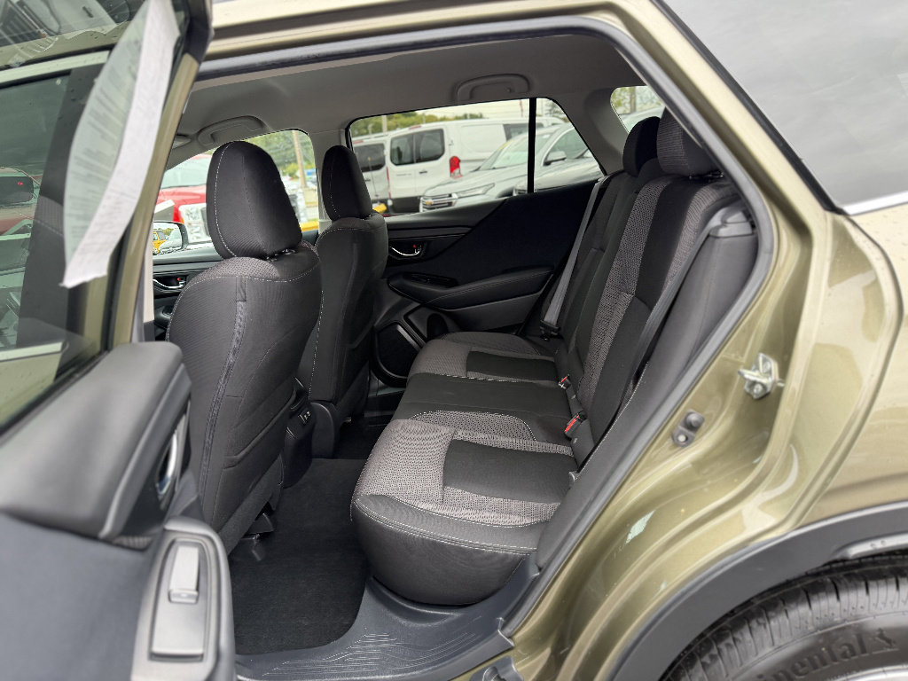 Used 2020 Subaru Outback Premium image 12