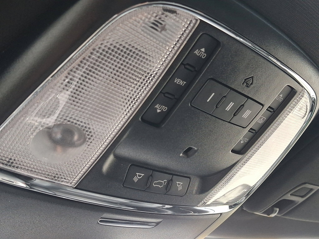 Used 2020 Jeep Grand Cherokee High Altitude AWD/4WD image 32