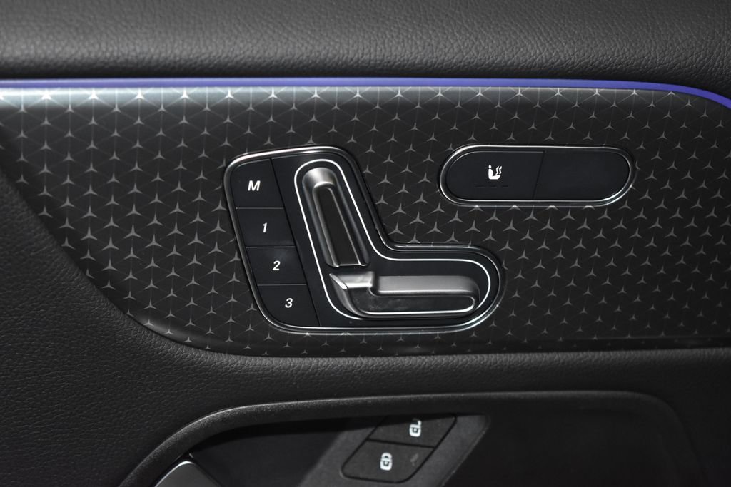 Certified 2025 Mercedes-Benz GLB 250 GLB 250 image 5