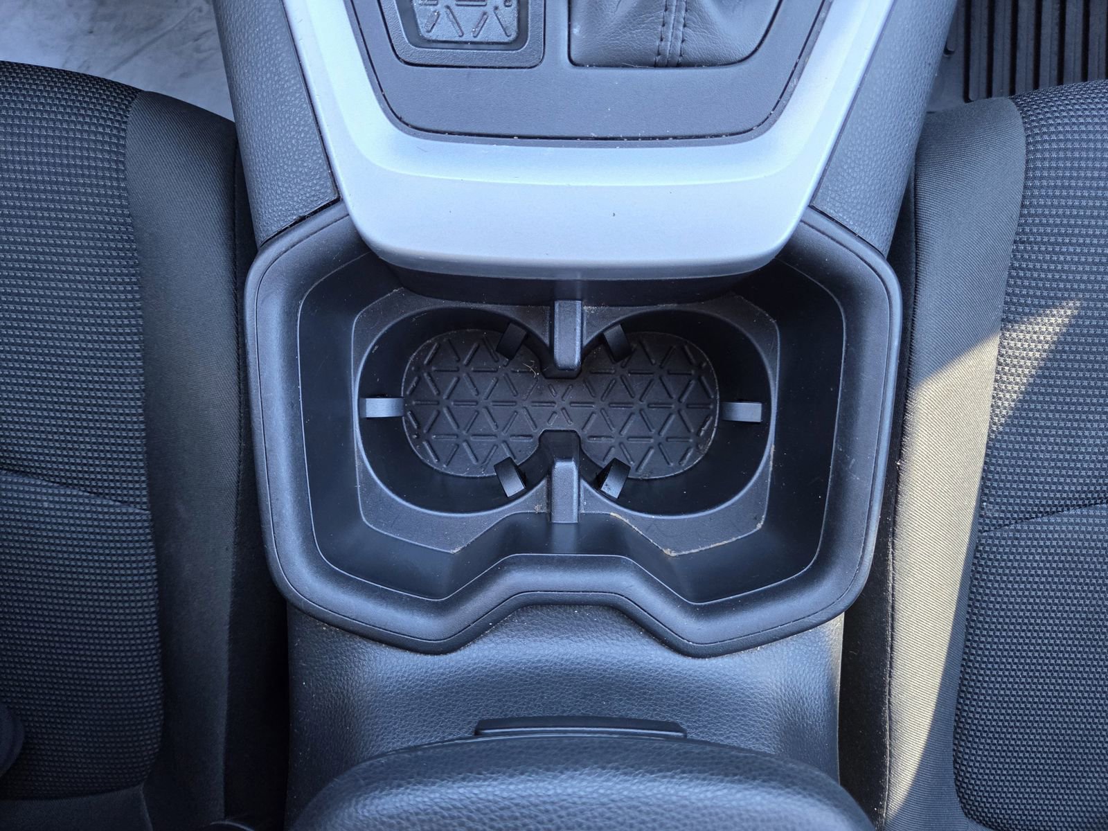 Used 2024 Toyota RAV4 LE AWD/4WD image 32