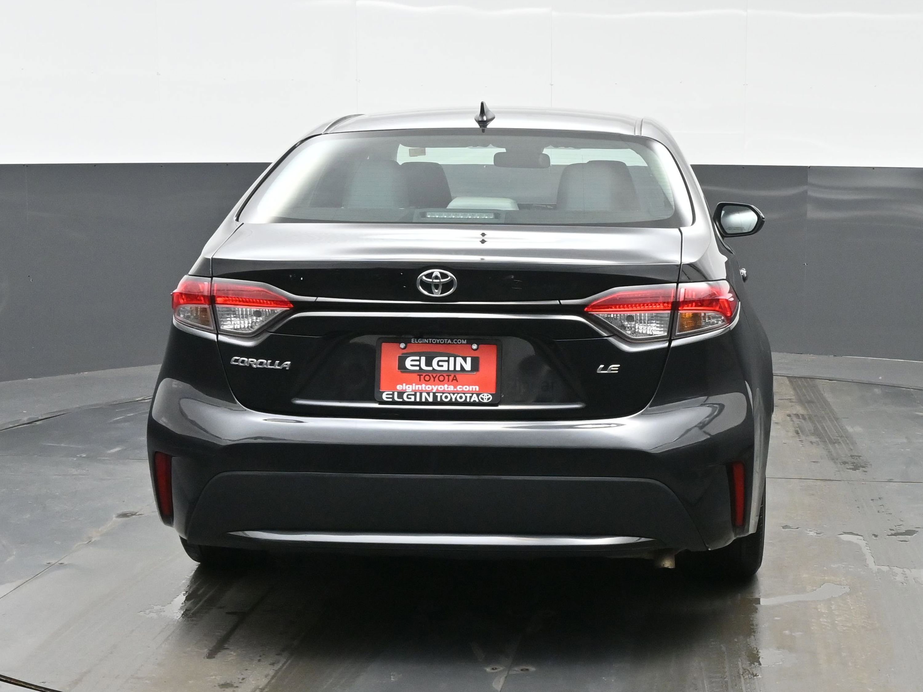 Used 2022 Toyota Corolla LE image 5