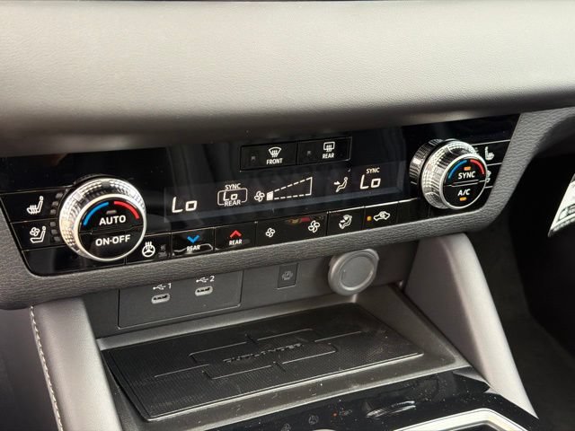 New 2026 Mitsubishi Outlander SEL FWD image 27