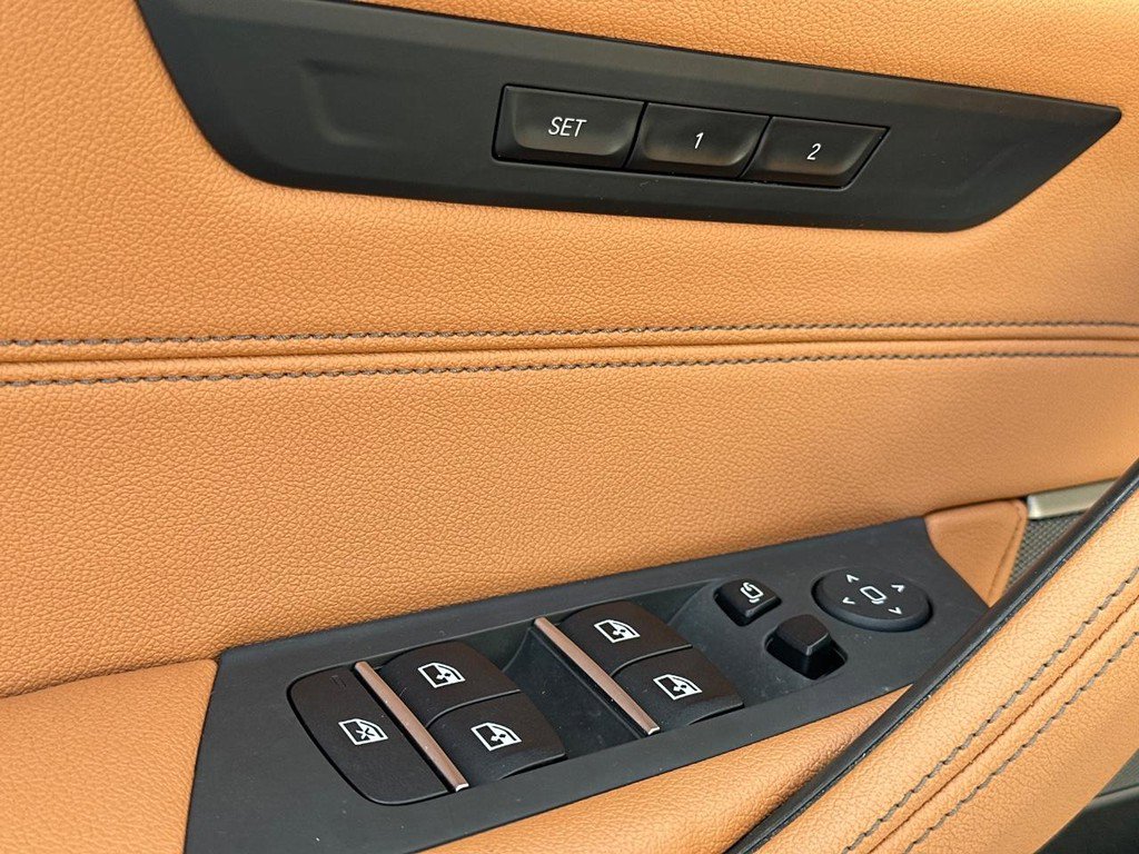 Used 2022 BMW 530i xDrive w/ Premium Package image 22