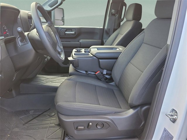 Used 2025 Chevrolet Silverado 2500 Custom w/ Custom Convenience Package image 14