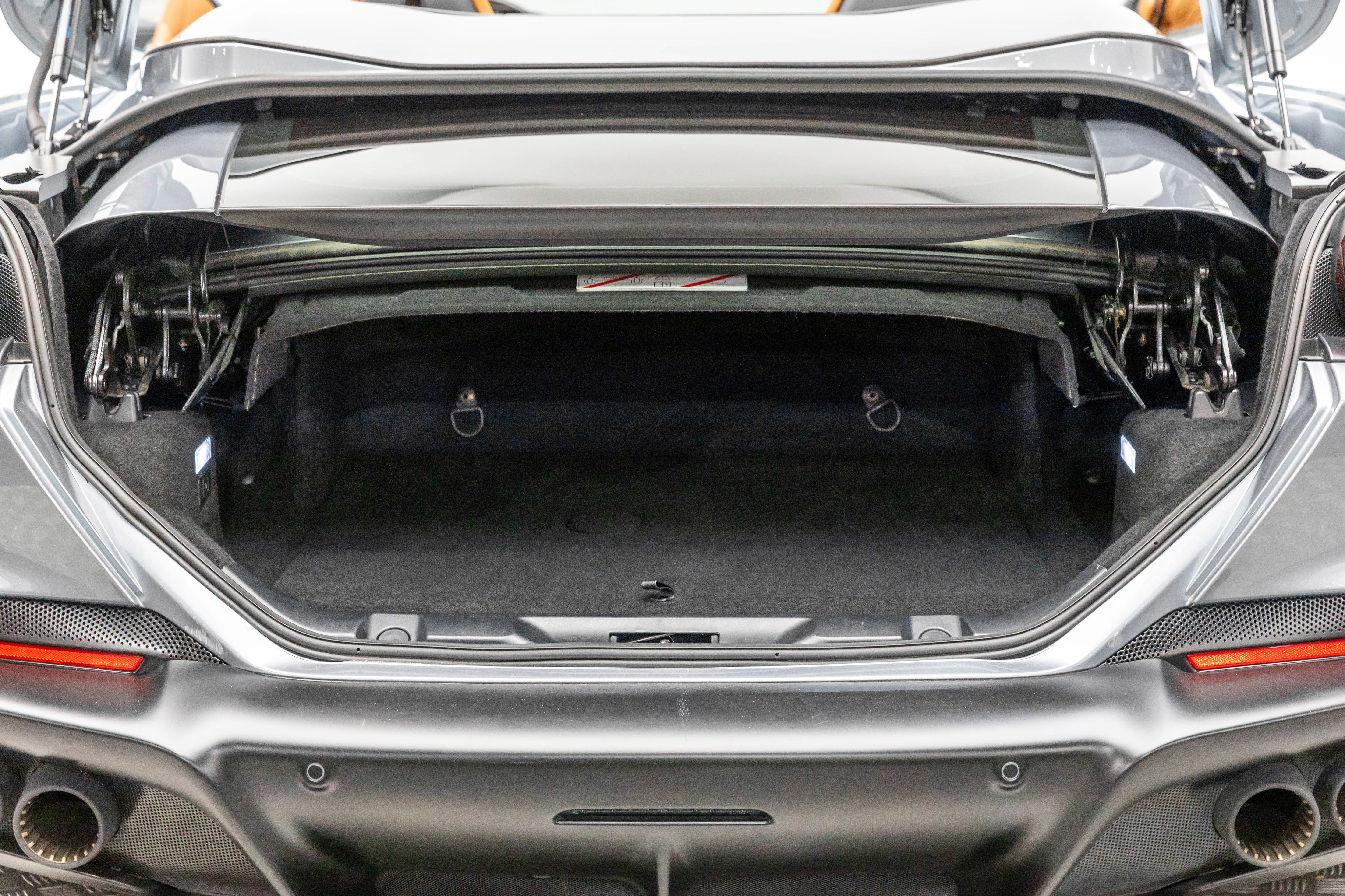 Certified 2022 Ferrari Portofino M image 53