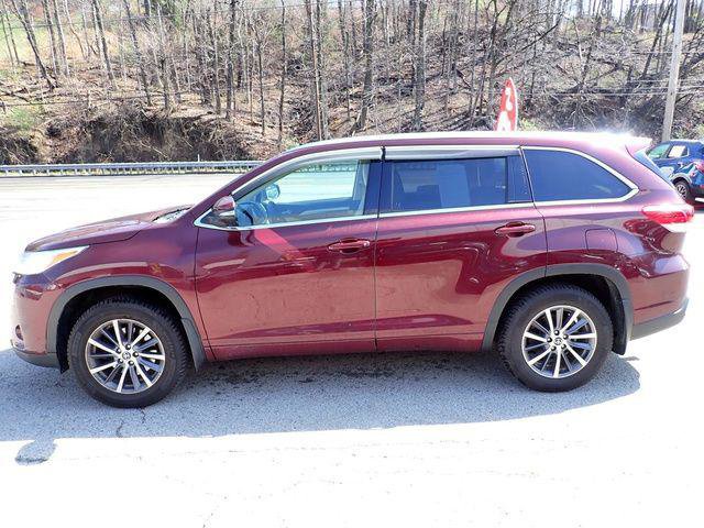 Certified 2018 Toyota Highlander XLE image 6