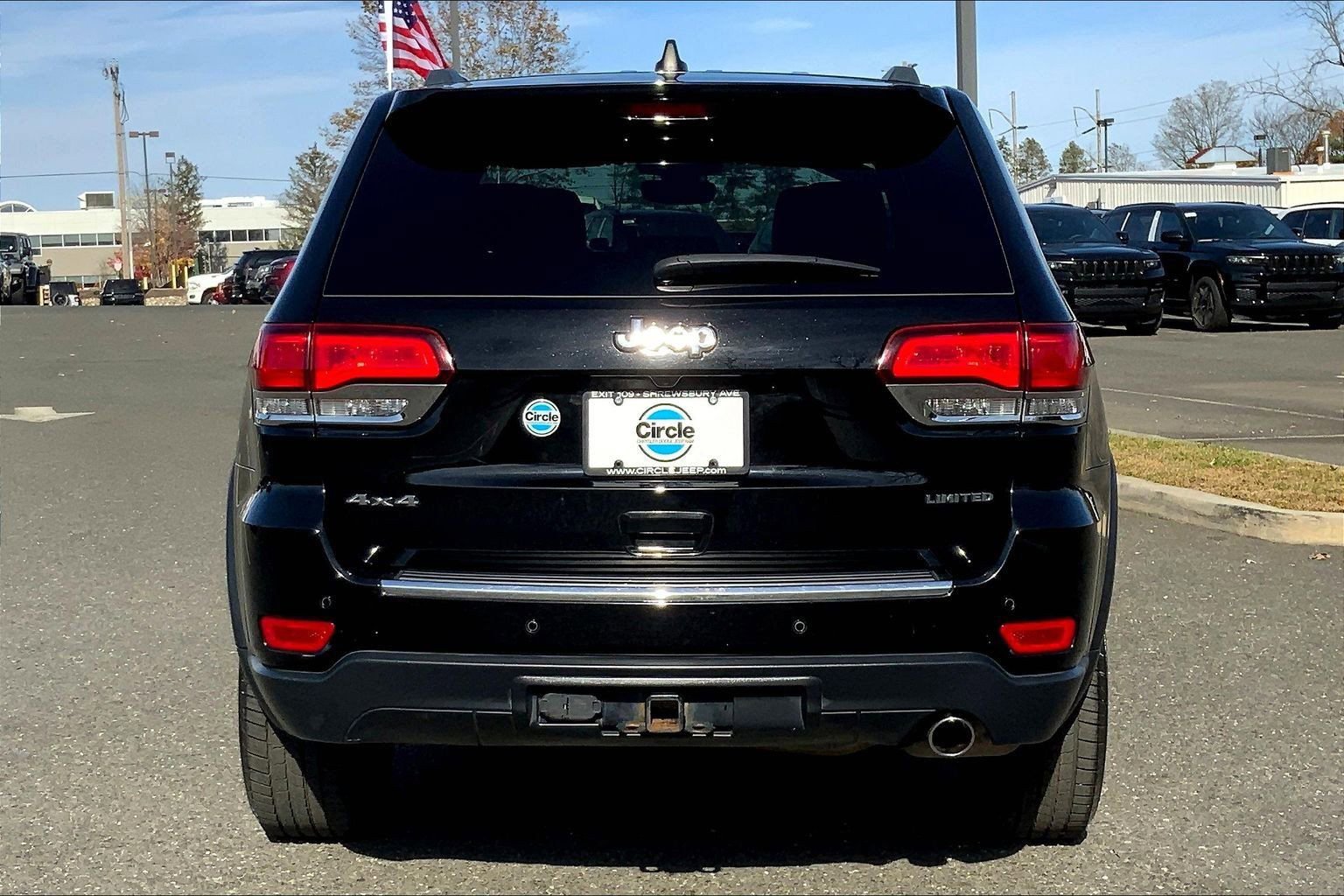 Used 2021 Jeep Grand Cherokee Limited w/ Trailer Tow Group IV image 4