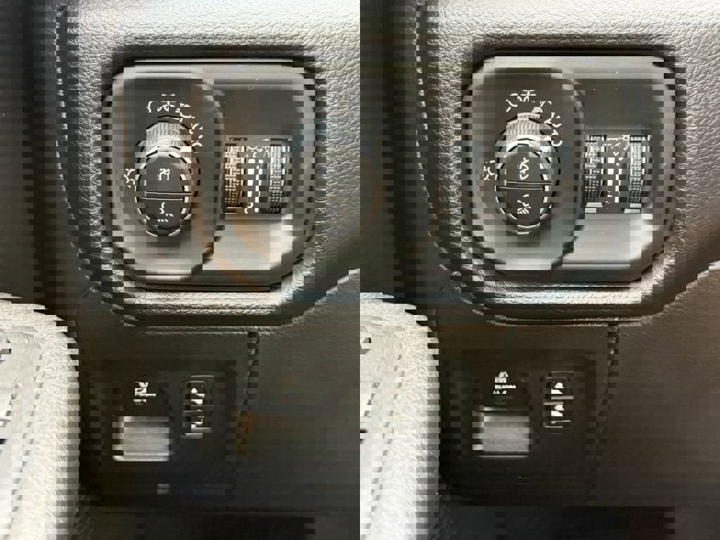 Used 2019 RAM 1500 Big Horn AWD/4WD image 30