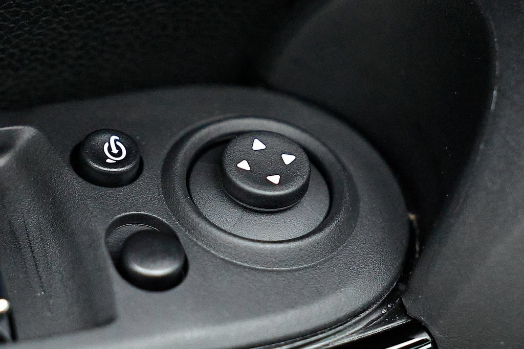 Used 2024 MINI Cooper 2-Door Hardtop FWD image 15