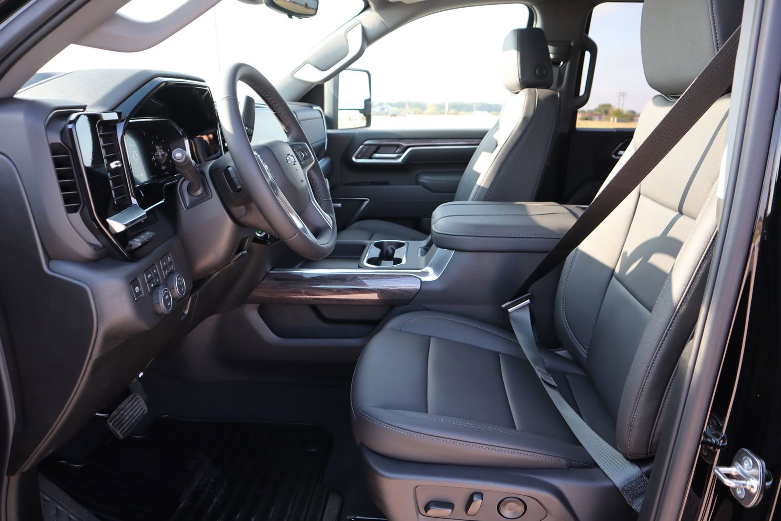 New 2026 Chevrolet Silverado 2500 LTZ w/ Trail Boss Package image 10