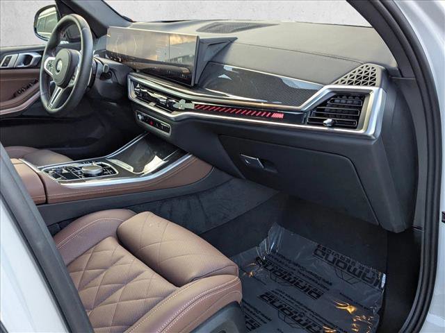 Used 2025 BMW X5 M60i w/ Climate Comfort Package image 26