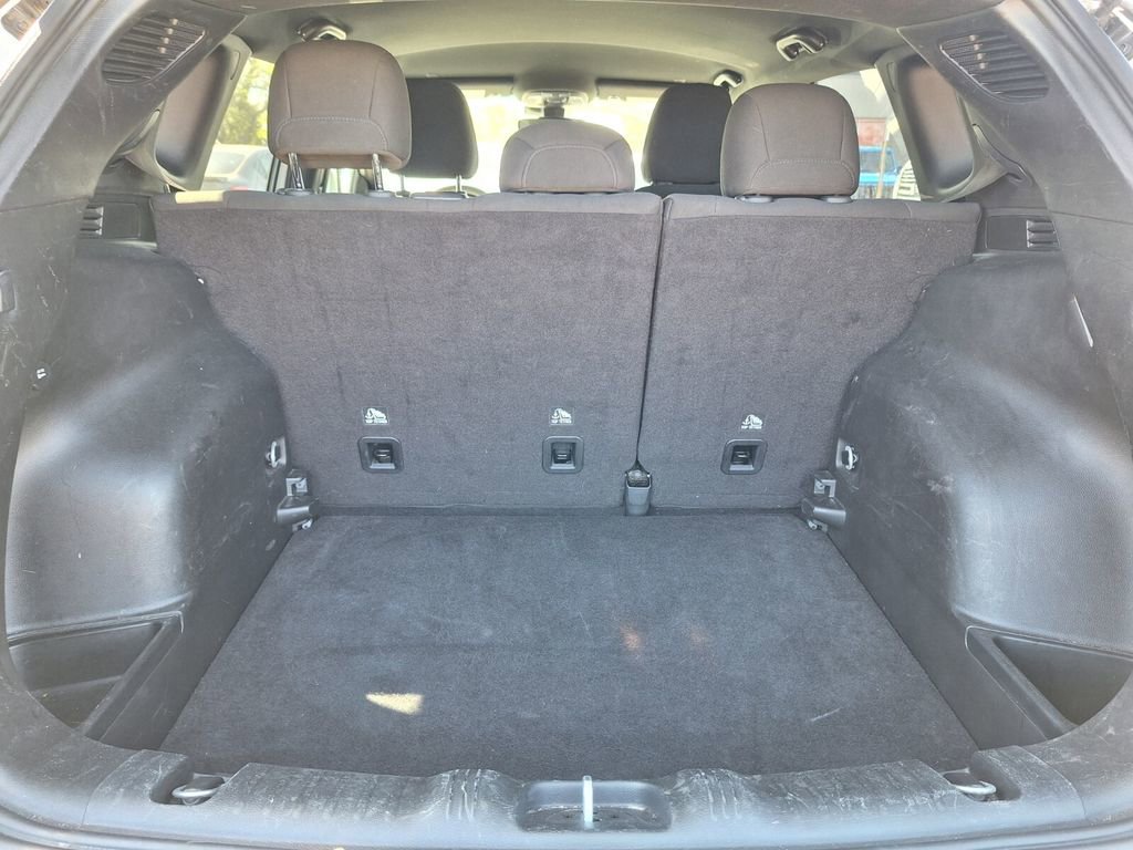 Used 2023 Jeep Compass Sport image 24