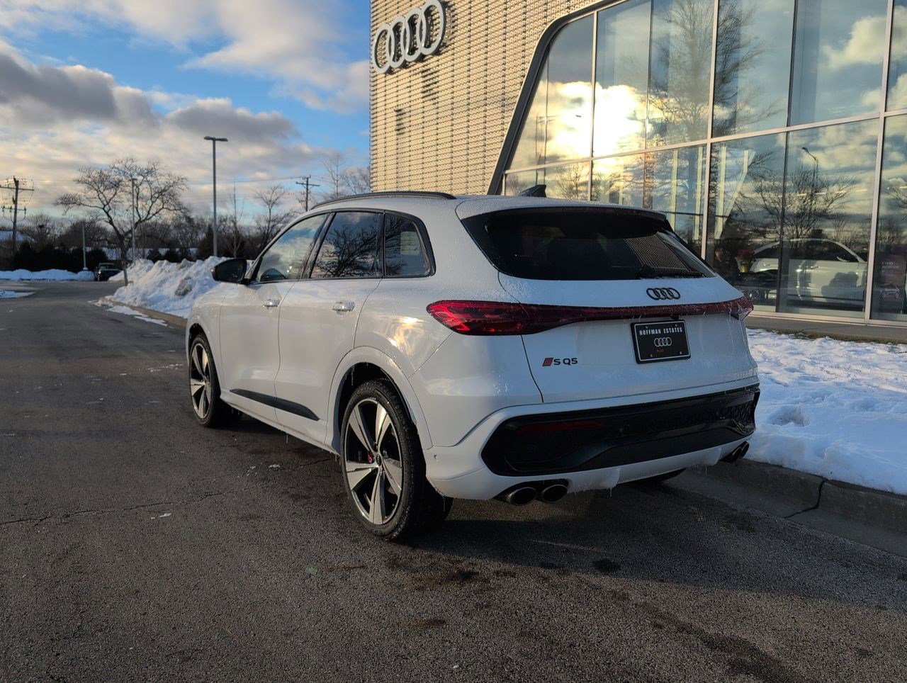 New 2025 Audi SQ5 Premium Plus image 32