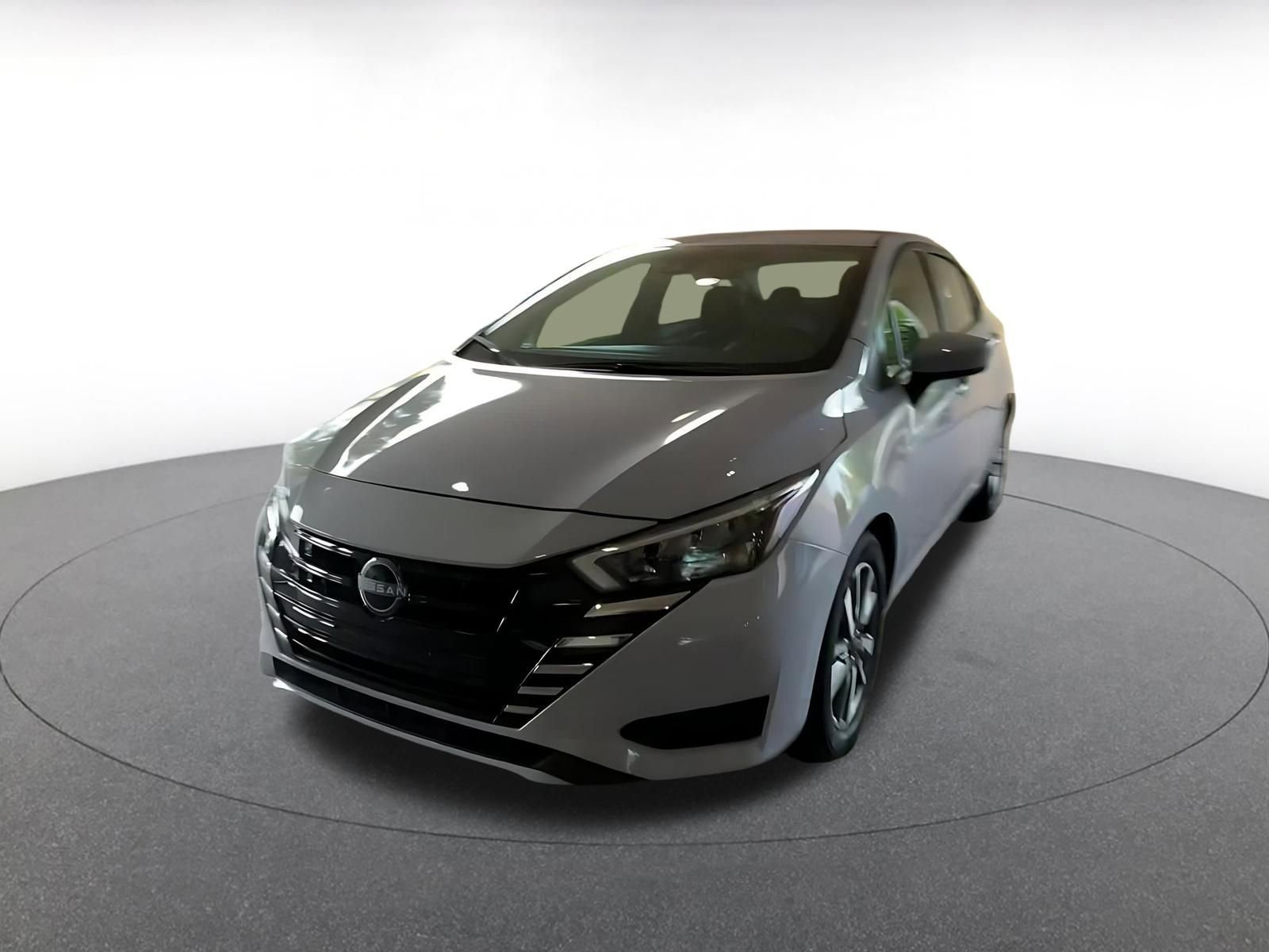 Used 2025 Nissan Versa SV image 7