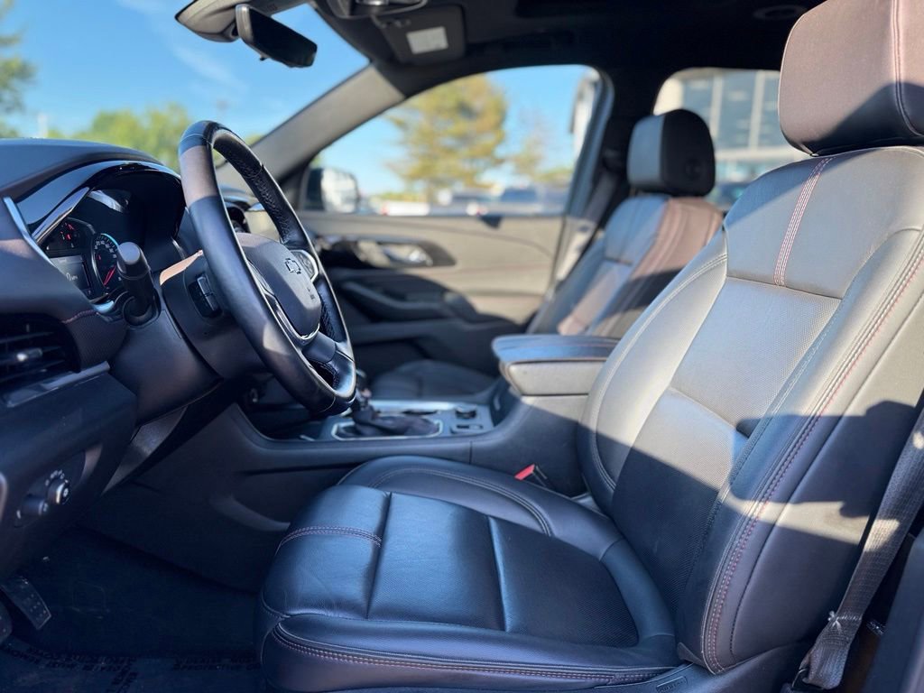 Used 2024 Chevrolet Traverse RS w/ LPO, Floor Liner Package AWD/4WD image 16