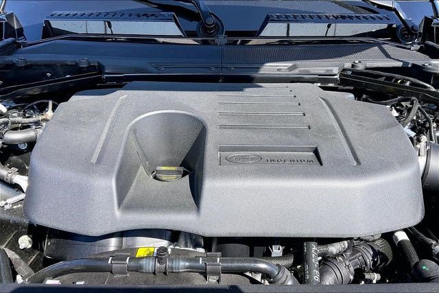 New 2026 Land Rover Defender 110 X-Dynamic SE image 13