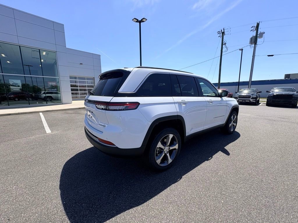 New 2026 Jeep Grand Cherokee Limited AWD/4WD image 3