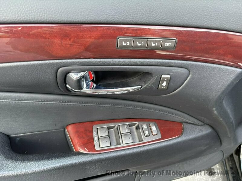 Used 2008 Lexus LS 460 RWD image 10