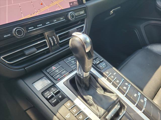 Used 2020 Porsche Macan w/ Premium Package Plus AWD/4WD image 20
