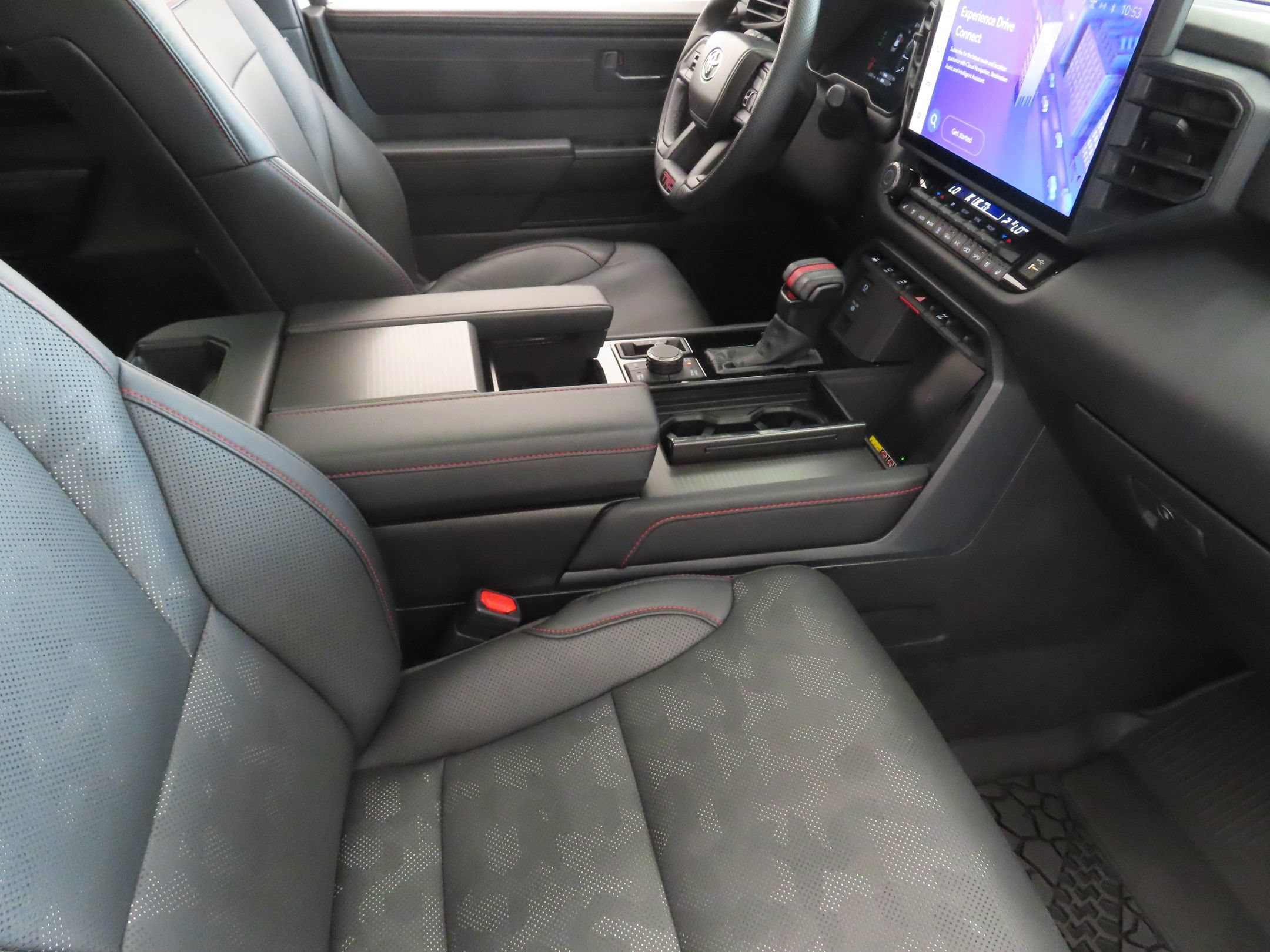 Used 2025 Toyota Sequoia TRD Pro AWD/4WD image 27